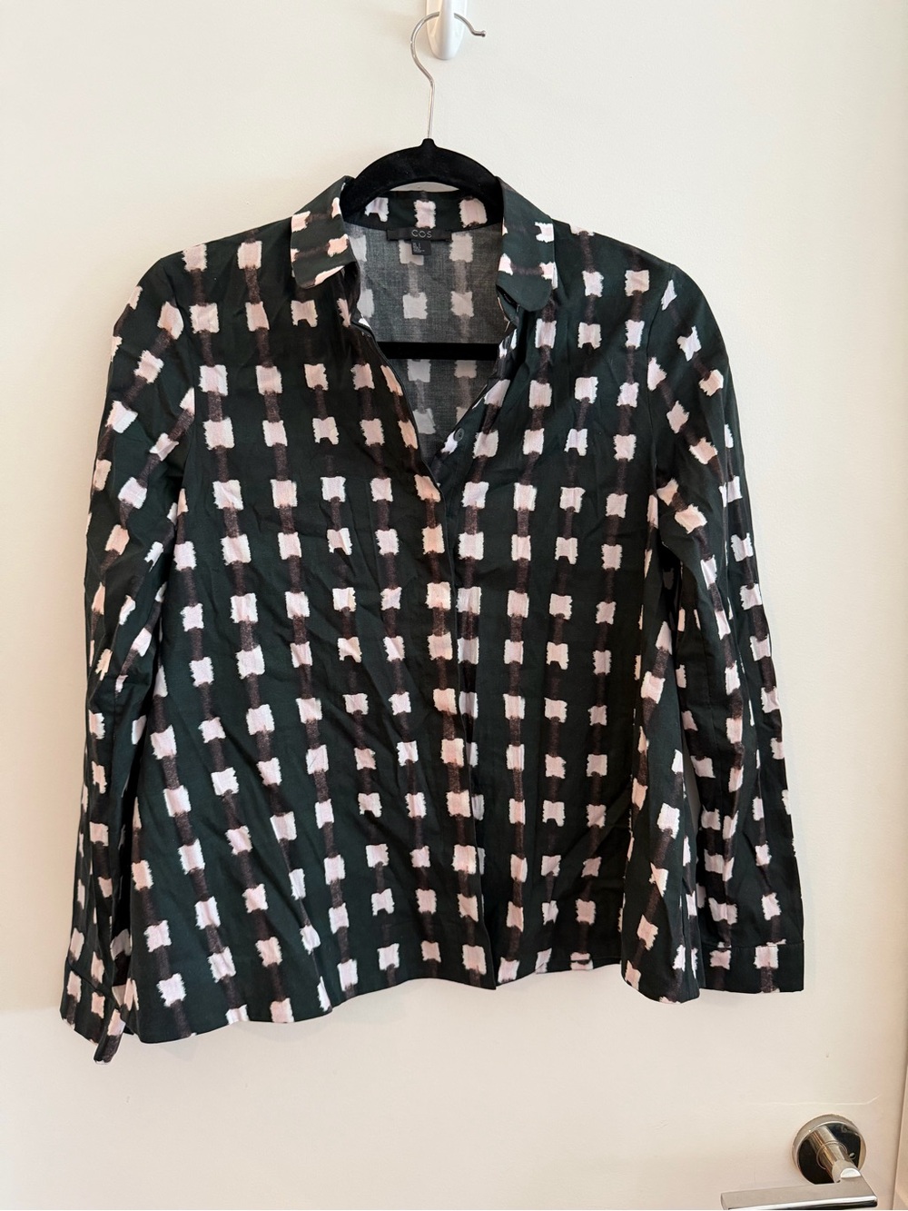 COS Black Button-Down Shirt with Light Pink Grid Pattern